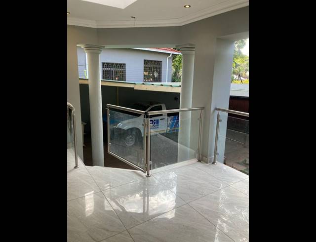 3 BEDROOM HOUSE FOR SALE IN KENSINGTON